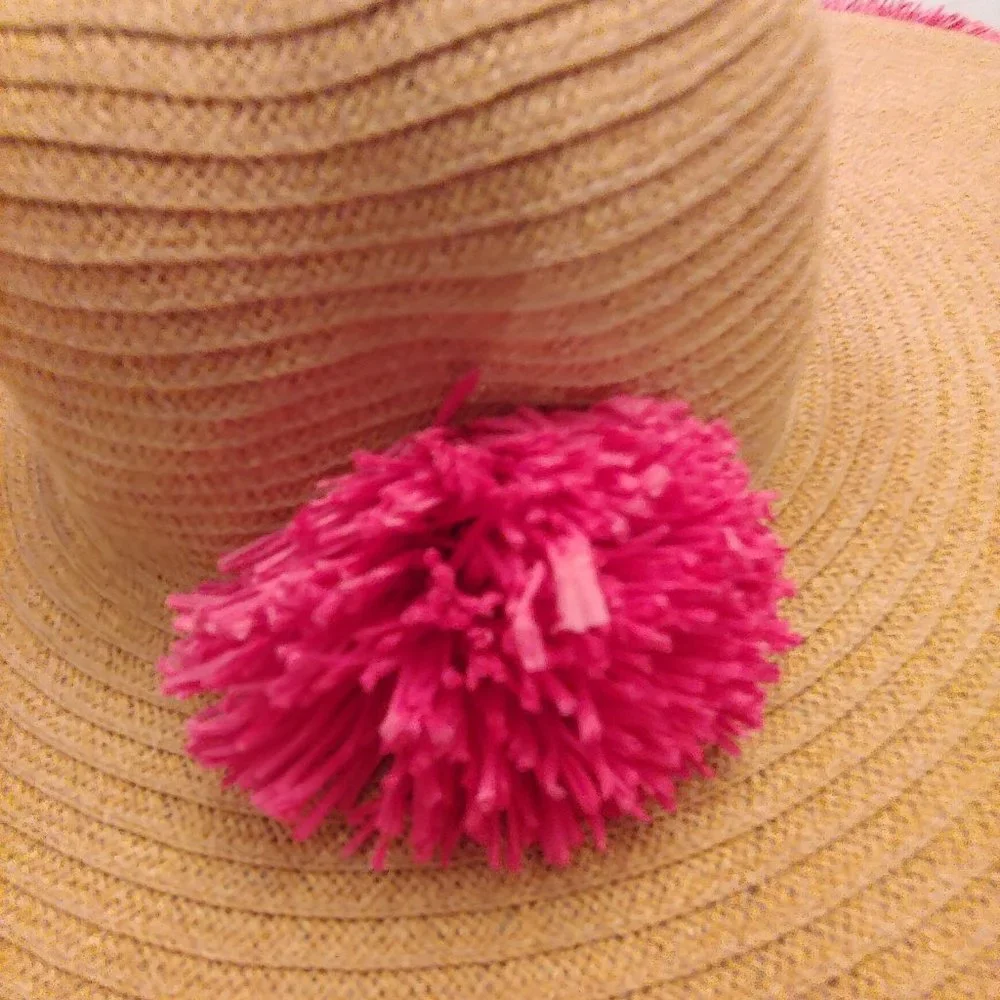 Nine West large floppy straw sun hat with pink straw flower and trim - Picture 2 of 8